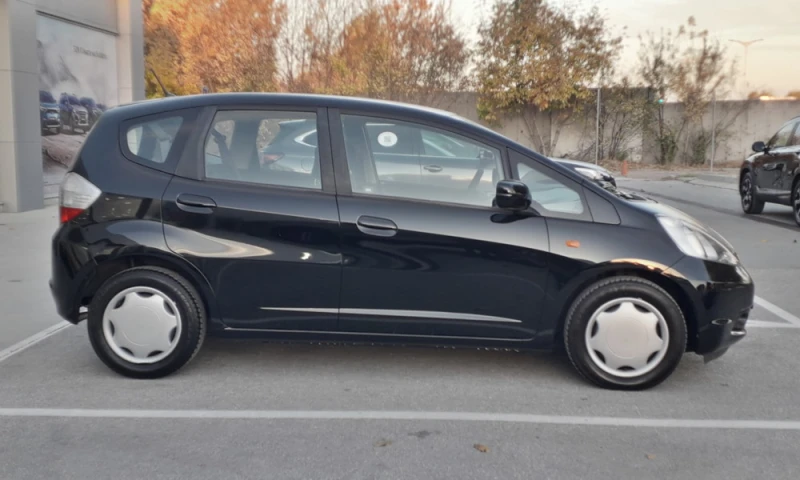 Honda Jazz 1.2 i-VTEC Trend MT, снимка 5 - Автомобили и джипове - 47665512