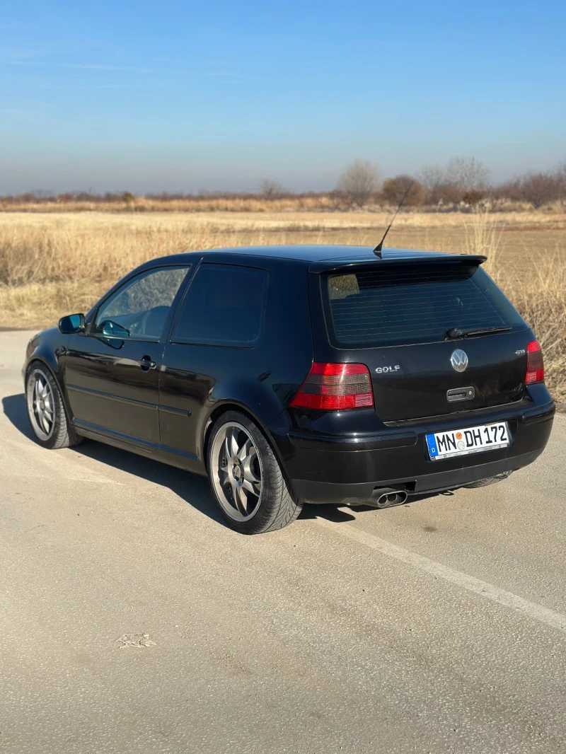 VW Golf 1.6i , снимка 6 - Автомобили и джипове - 48016502