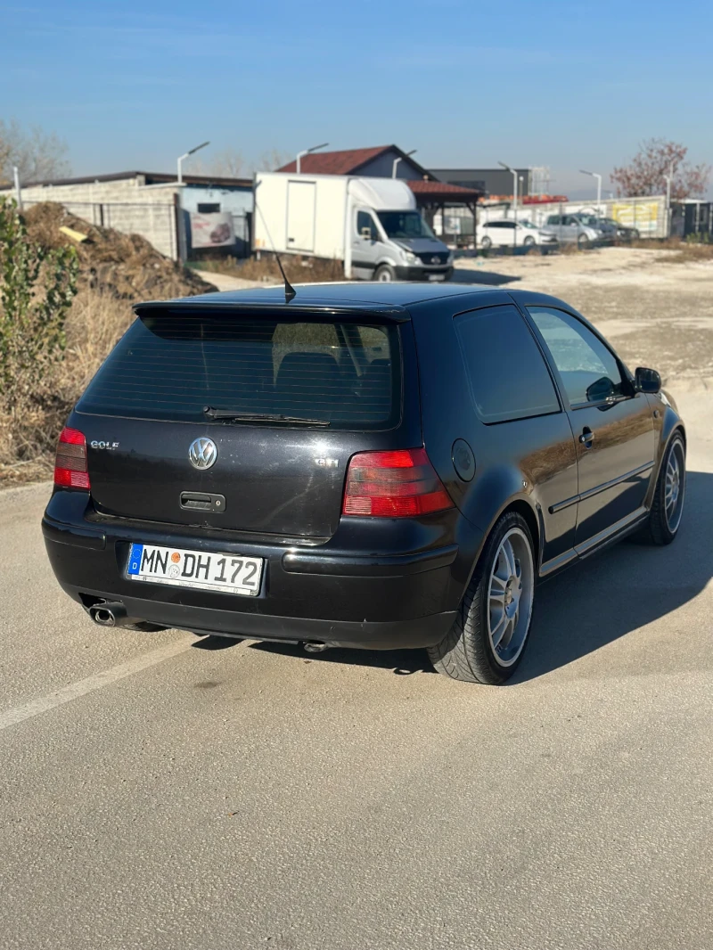 VW Golf 1.6i , снимка 4 - Автомобили и джипове - 48016502