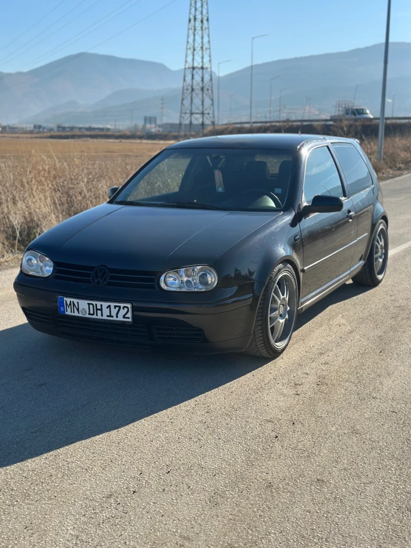 VW Golf 1.6i , снимка 2 - Автомобили и джипове - 48016502