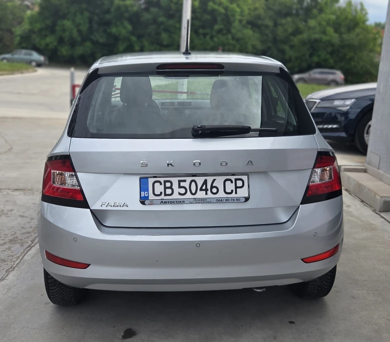 Skoda Fabia ГАРАНЦИЯ 07.2026г., снимка 5 - Автомобили и джипове - 50384580