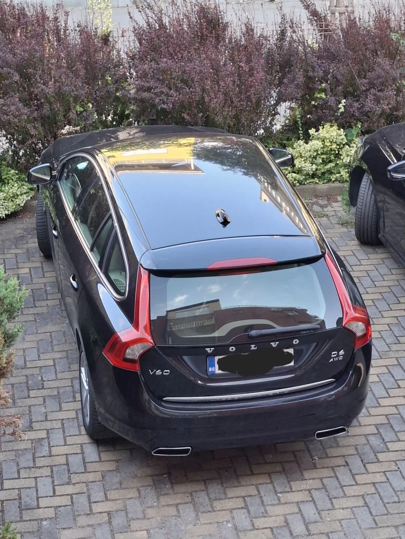 Volvo V60 2.4 D6 Plug in hibryd AWD 283 к с, снимка 13 - Автомобили и джипове - 52530316