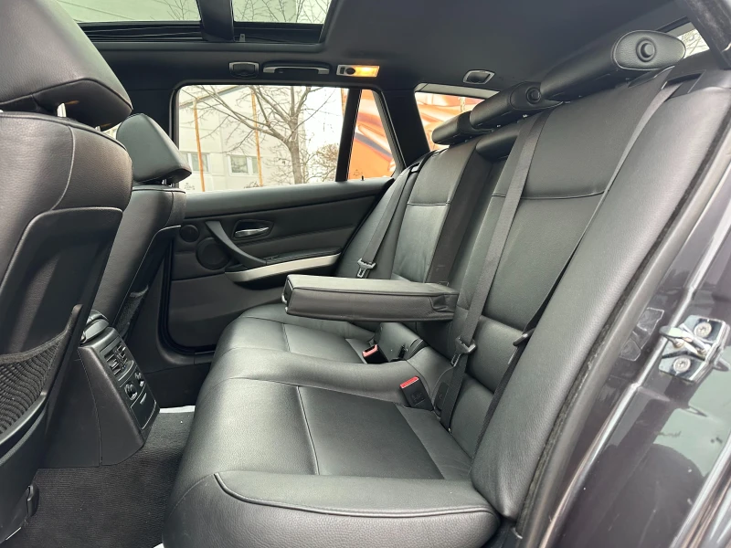 BMW 325 i Автомат, снимка 9 - Автомобили и джипове - 52638141