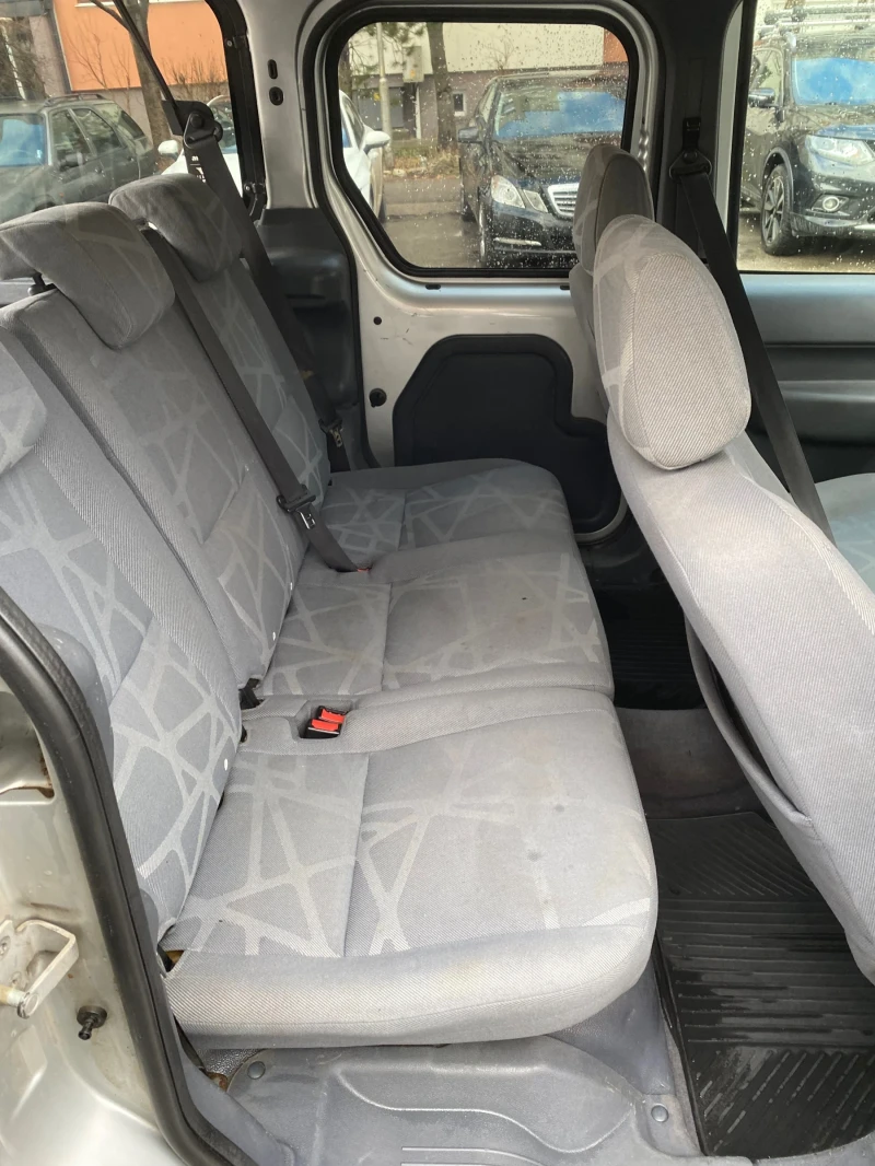 Ford Connect 1.8 tdci 110hp, снимка 8 - Автомобили и джипове - 53393874