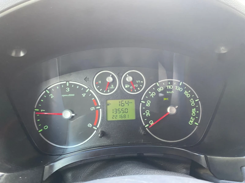 Ford Connect 1.8 tdci 110hp, снимка 7 - Автомобили и джипове - 53393874