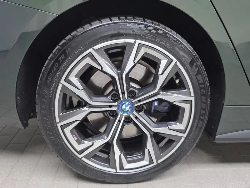 BMW i4 M Sports - ���� 30% ����� | Mobile.bg � ����������� 5