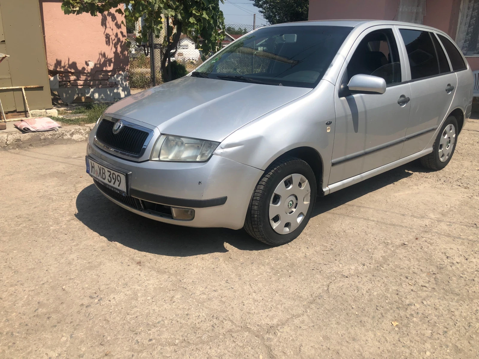 Skoda Fabia 1.4 бензин - изображение 3