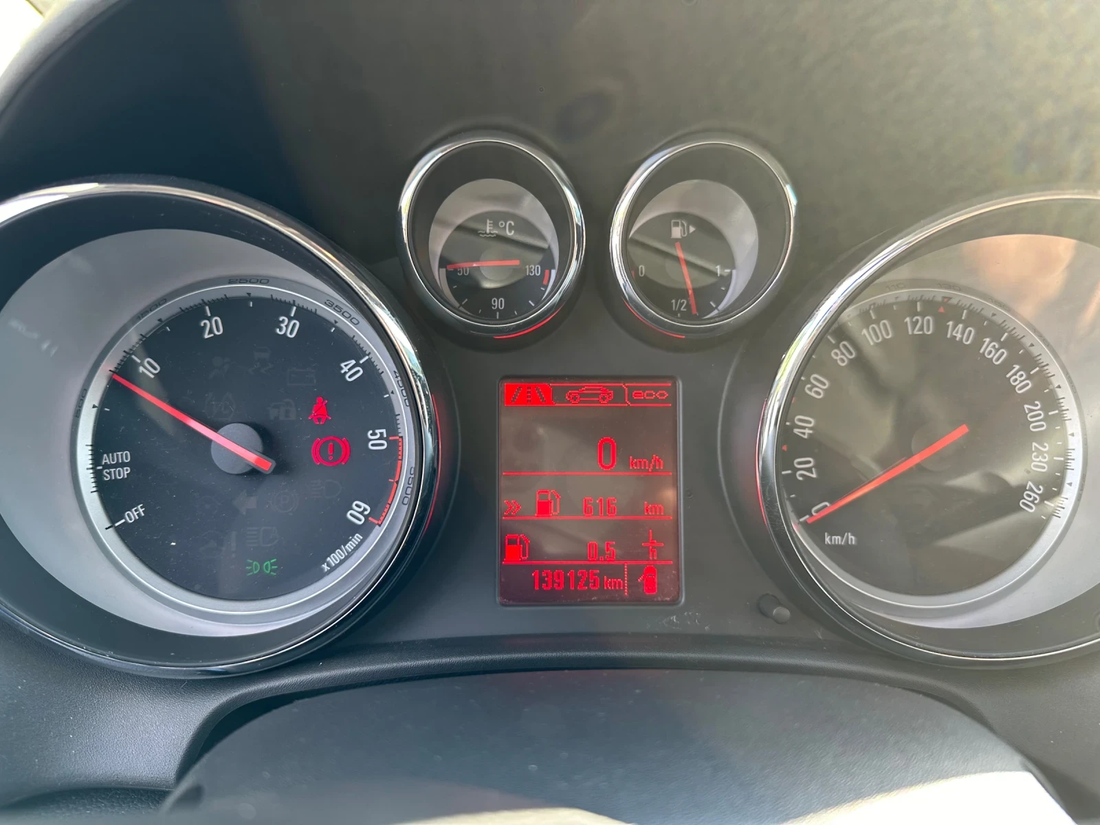 Opel Astra 1.6 CDTI EURO 6 - изображение 9
