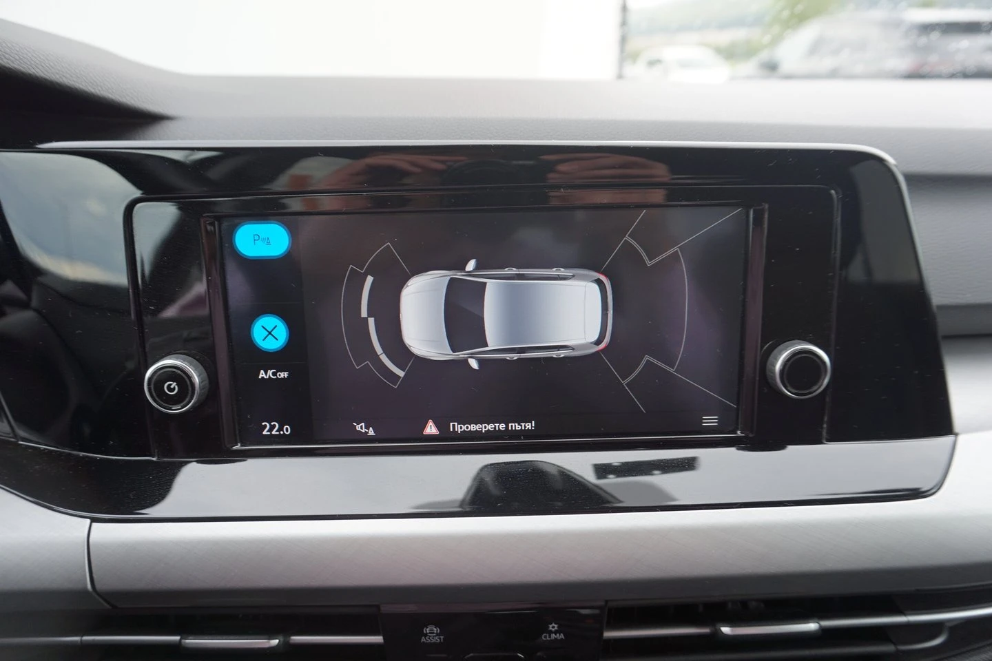 VW Golf 8 Life 2.0 TDI SCR - изображение 10