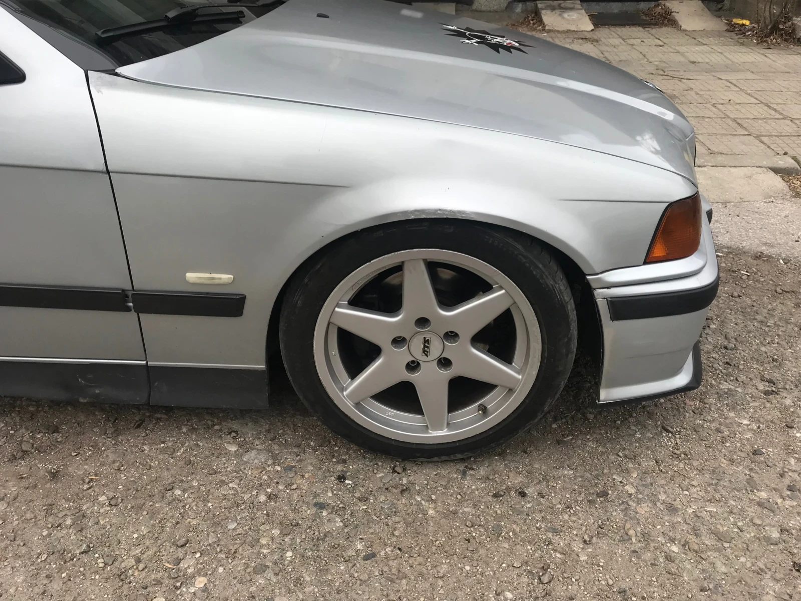 BMW 320  - изображение 4