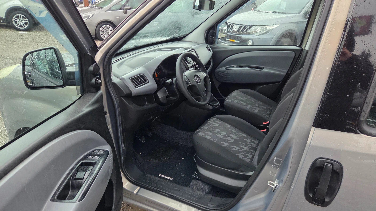 Opel Combo TOUR 1.4i EcoM - изображение 9