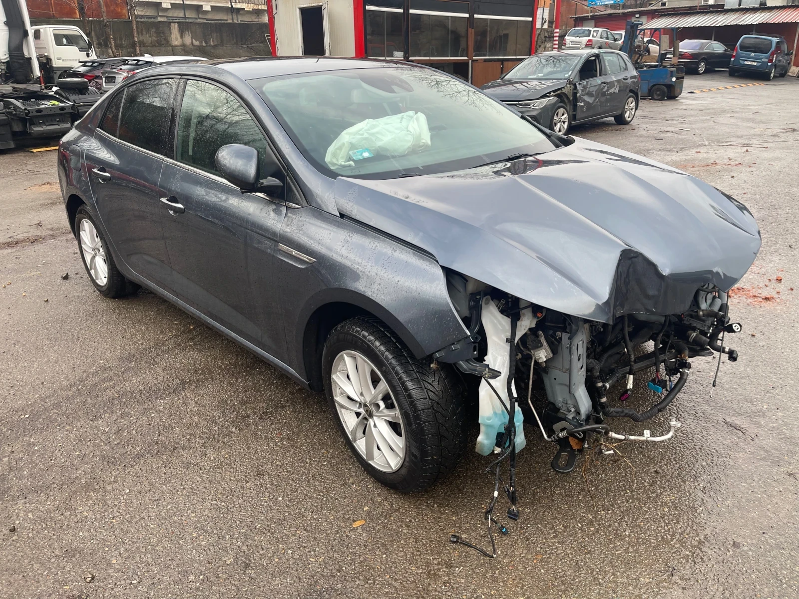 Renault Megane 1.5 Blue dCi - На части или цял !  - изображение 4