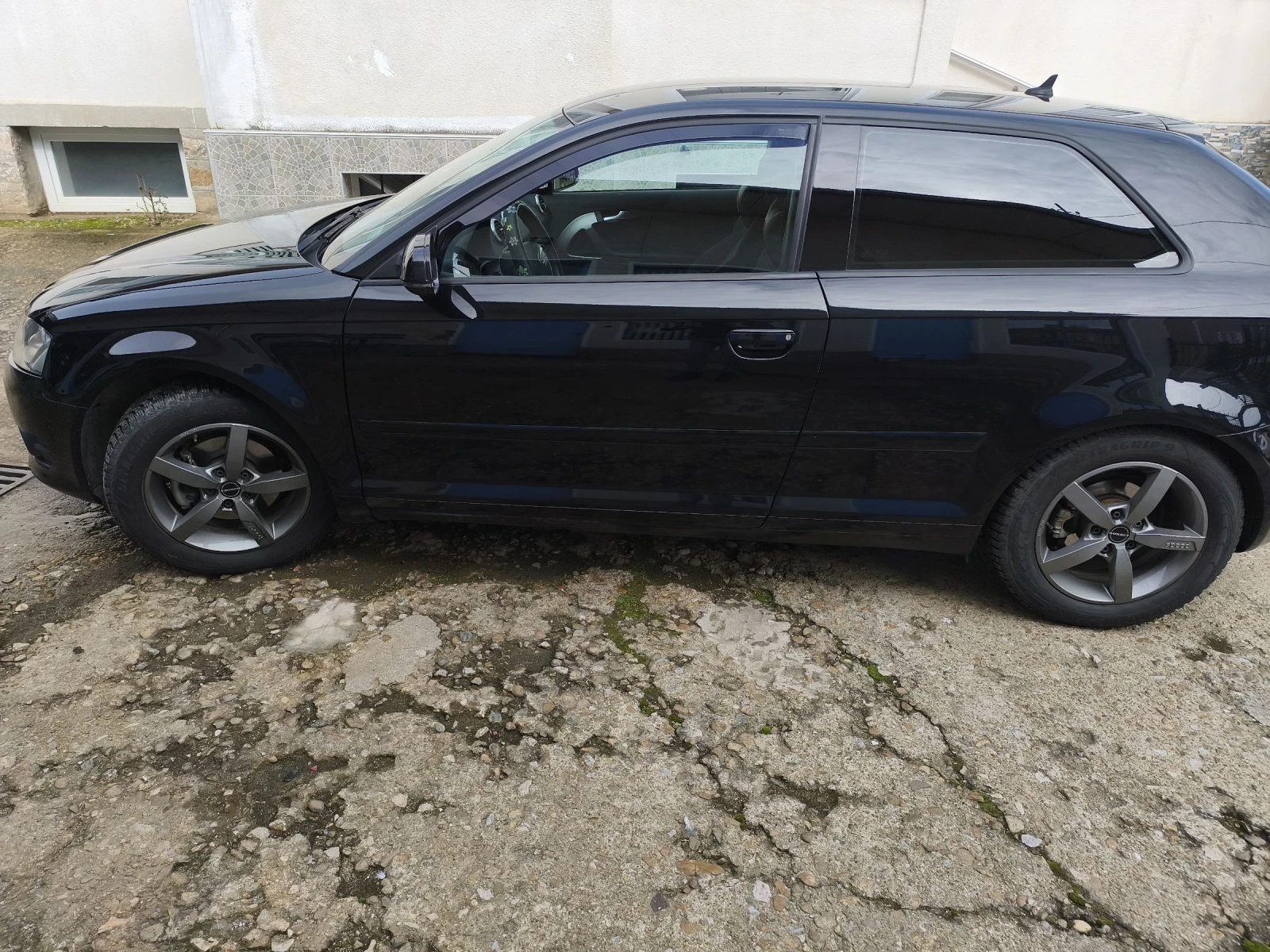Audi A3 1.4 бенз 122кс 2011год.обслужен напълно - изображение 7