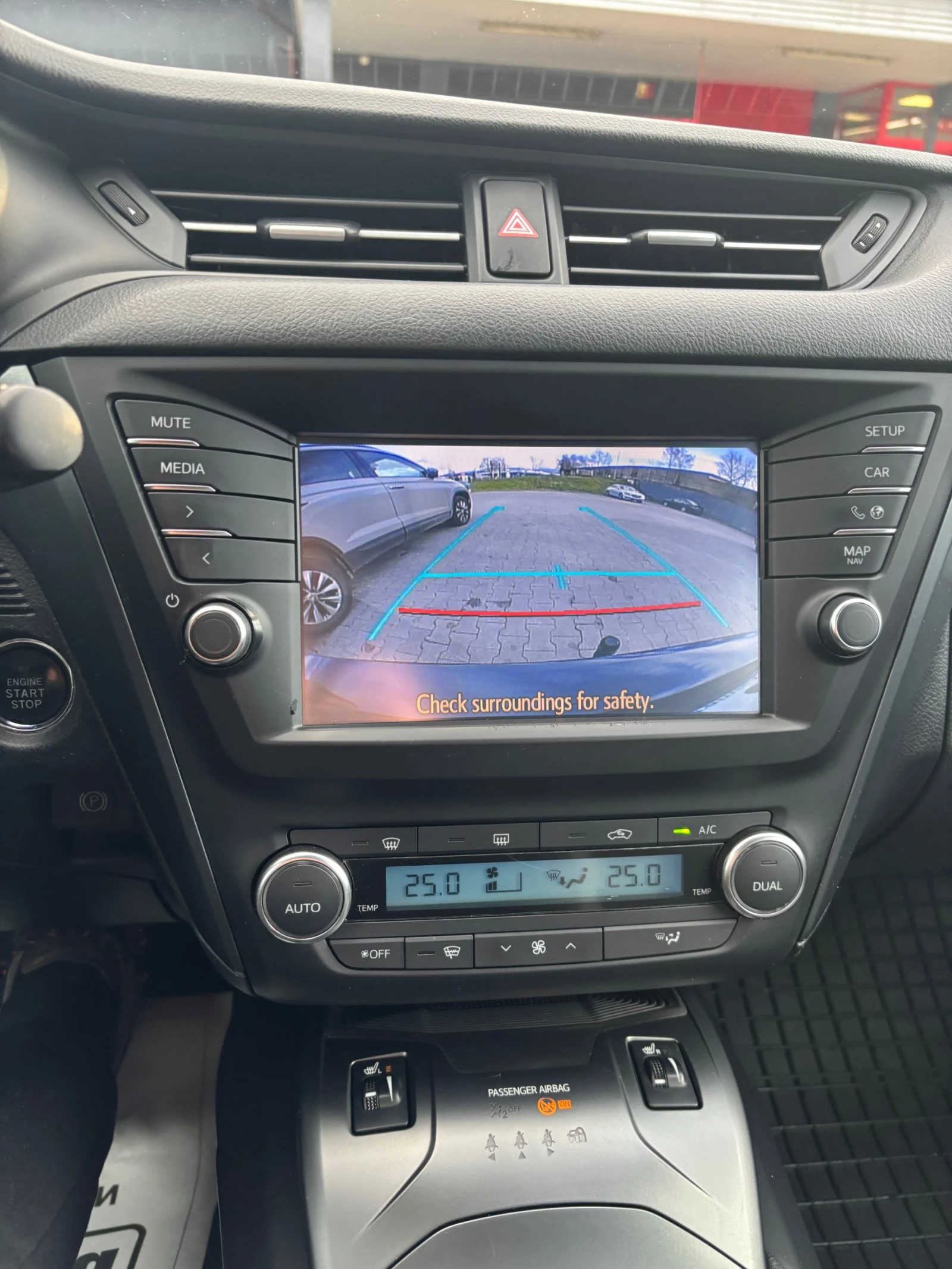 Toyota Avensis 1.8 I 147к.с. - изображение 4