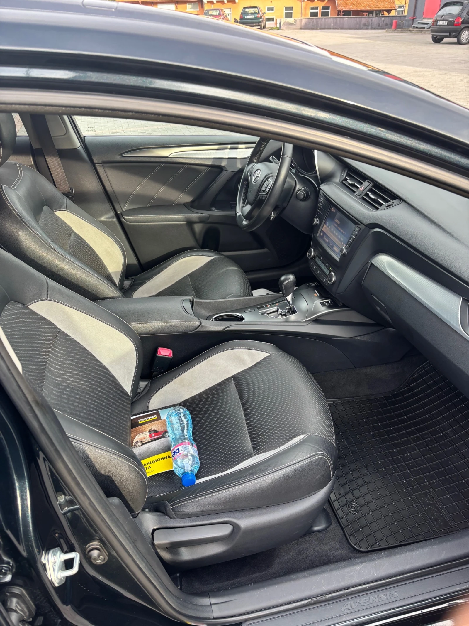 Toyota Avensis 1.8 I 147к.с. - изображение 9