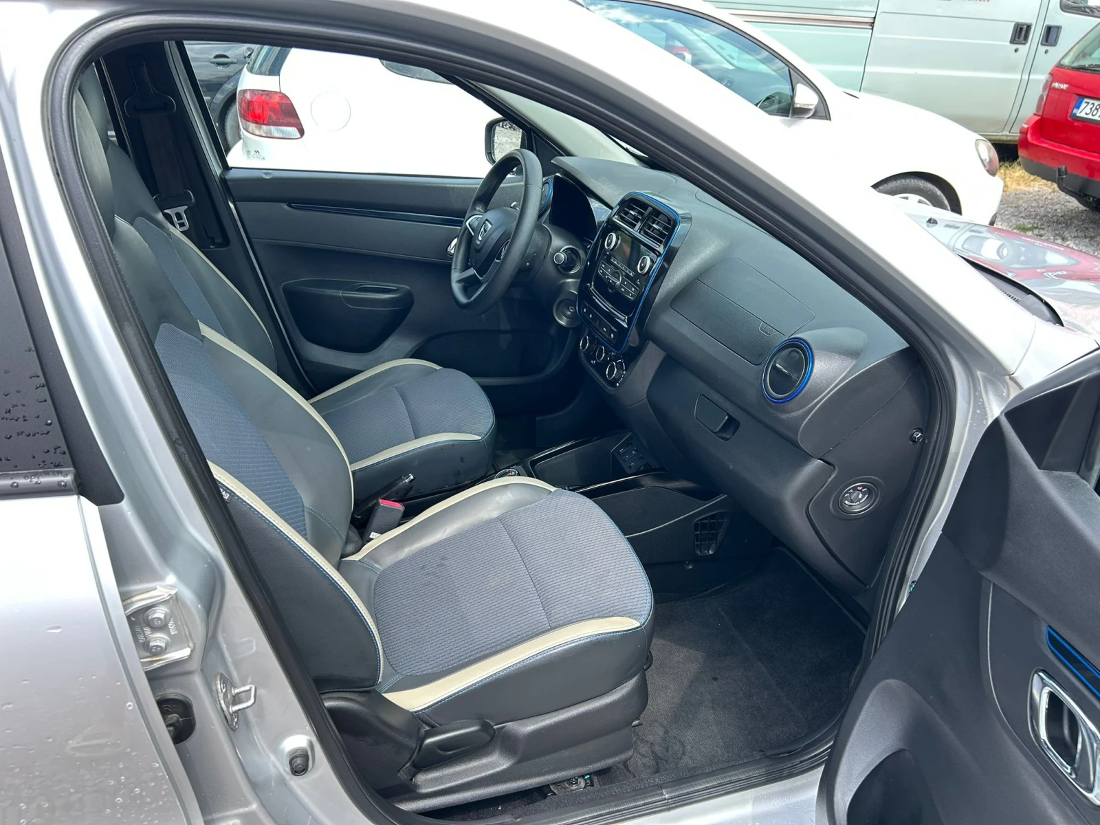 Dacia Spring 27kw, снимка 13 - Автомобили и джипове - 53808614