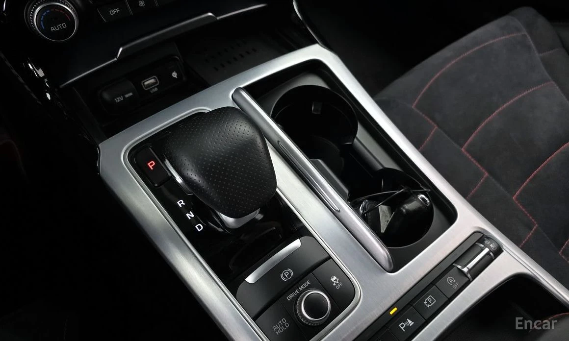 Kia Stinger * MEISTER* 3.3GT* AWD* FULL* КРАЙНА ЦЕНА* , снимка 8 - Автомобили и джипове - 54191050