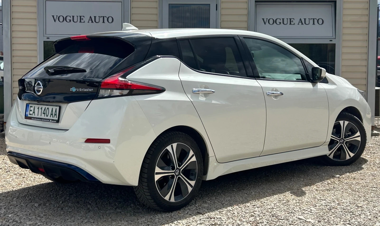 Nissan Leaf  40KW, снимка 2 - Автомобили и джипове - 54403330