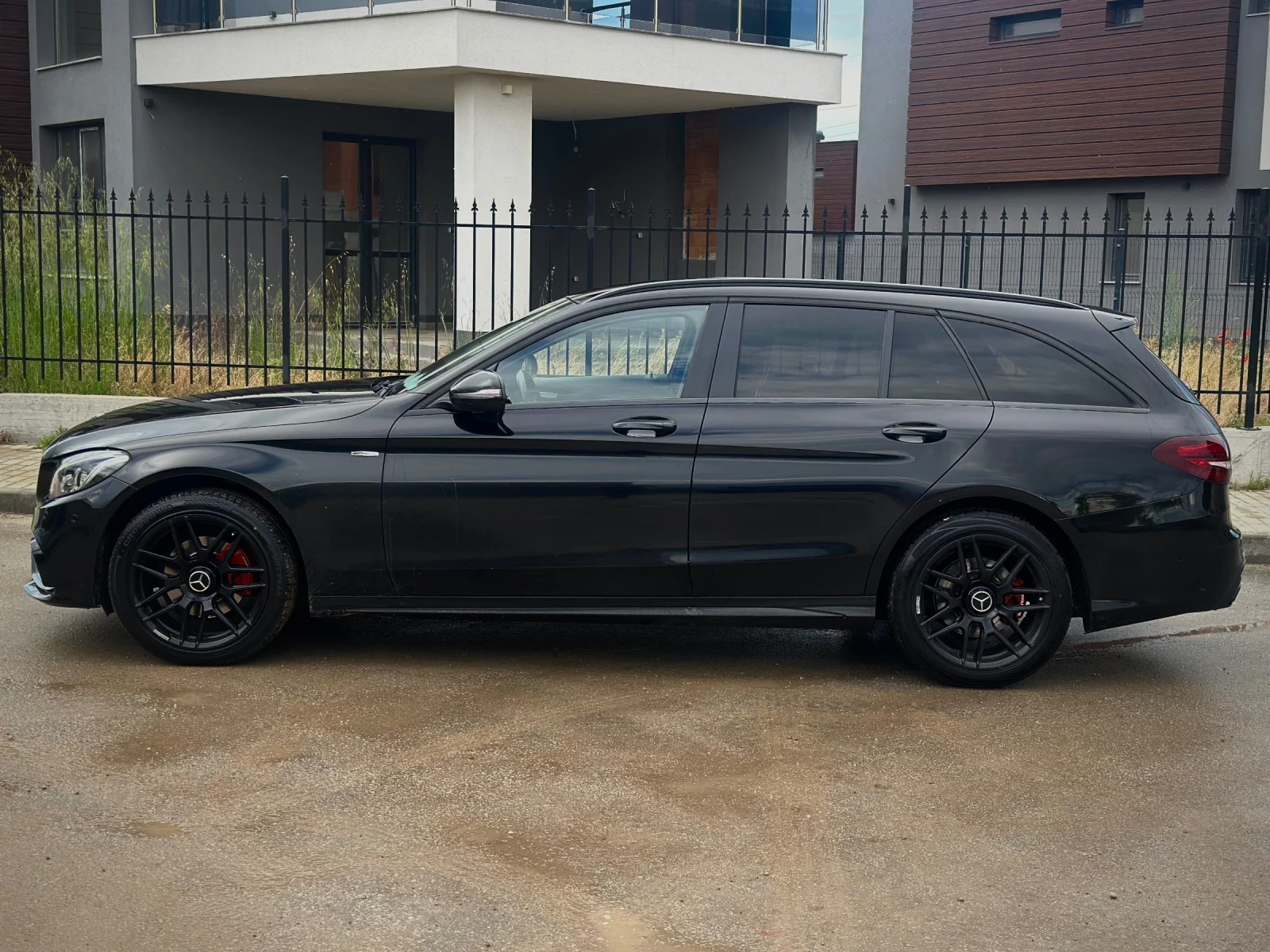Mercedes-Benz C 220 C63 AMG pack-Distronic-Navi-Ambient, снимка 3 - Автомобили и джипове - 54659288