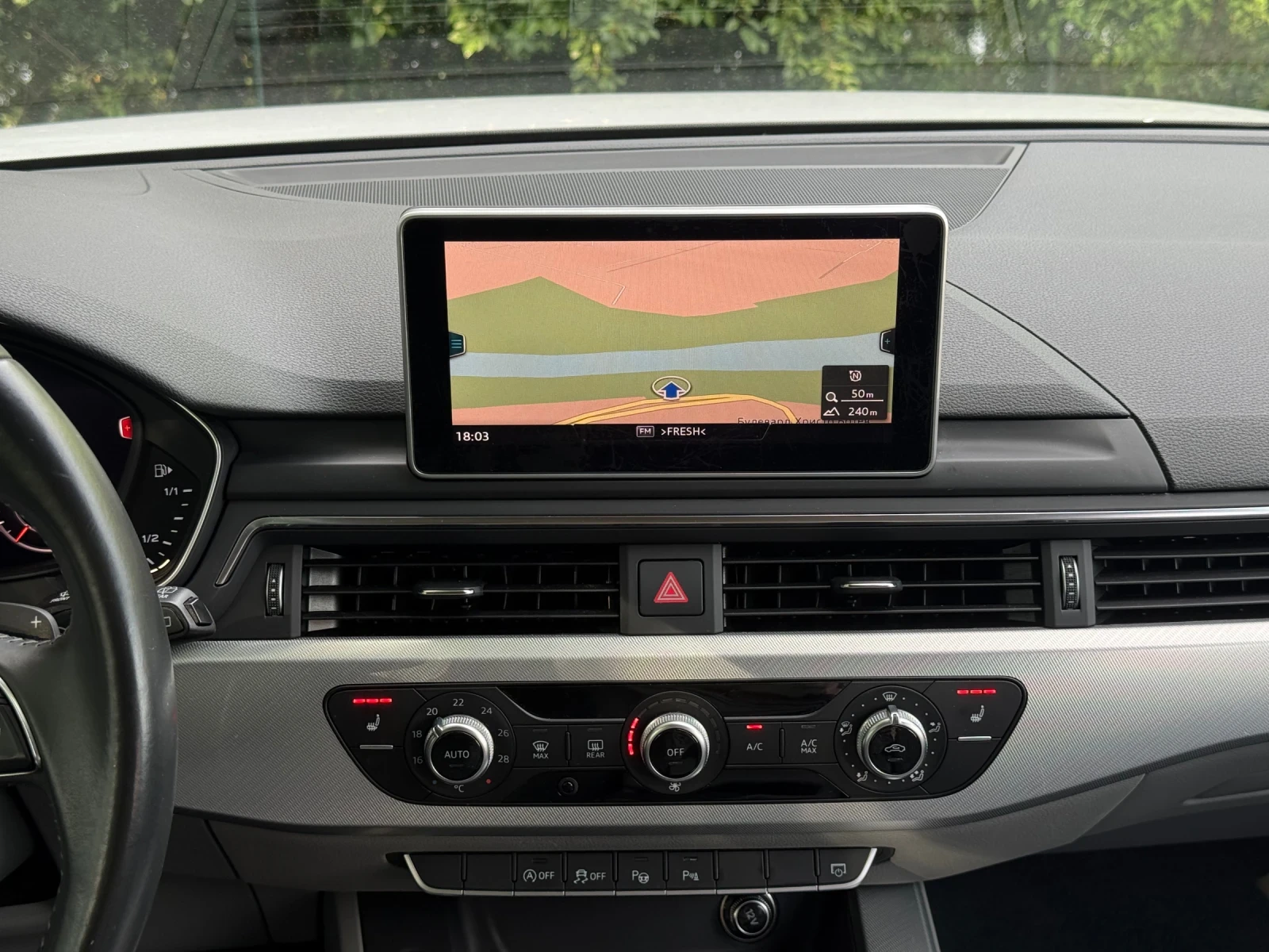Audi A4 2.0TDi /DIGI/Sport/SafeAssist/Keyless/S-tronic | Mobile.bg � ����������� 11
