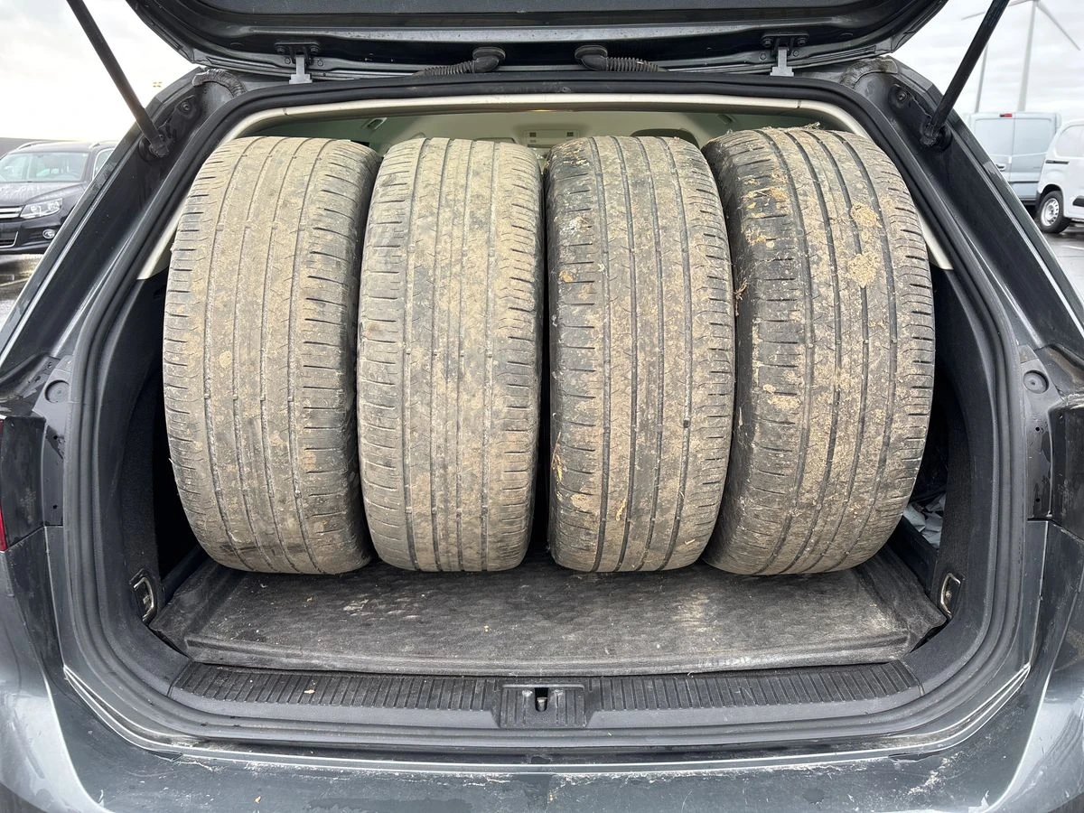 VW Passat 2.0tdi 150к.с., снимка 15 - Автомобили и джипове - 54861362