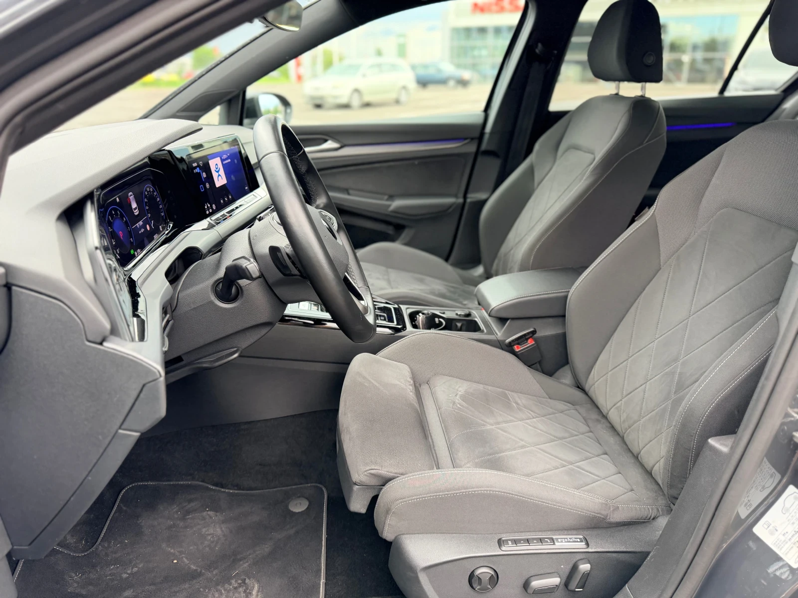 VW Golf 2.0TSI-4Motion-Лизинг през Уникредит , снимка 9 - Автомобили и джипове - 54869113