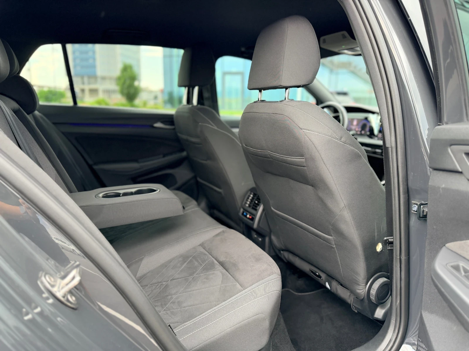 VW Golf 2.0TSI-4Motion-Лизинг през Уникредит , снимка 15 - Автомобили и джипове - 54869113