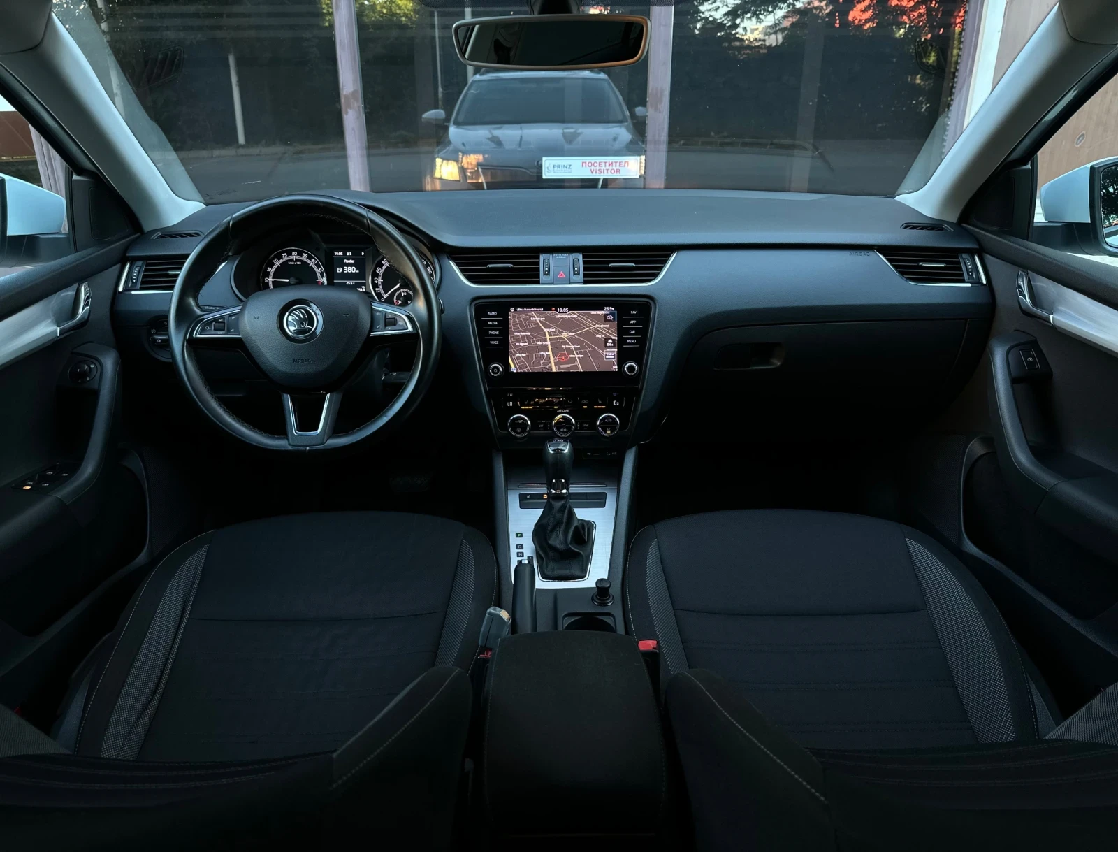 Skoda Octavia 2.0TDi/2019/FACELIFT//DSG 6/FULL/LED/ОБСЛУЖЕН!TOP, снимка 10 - Автомобили и джипове - 55468518