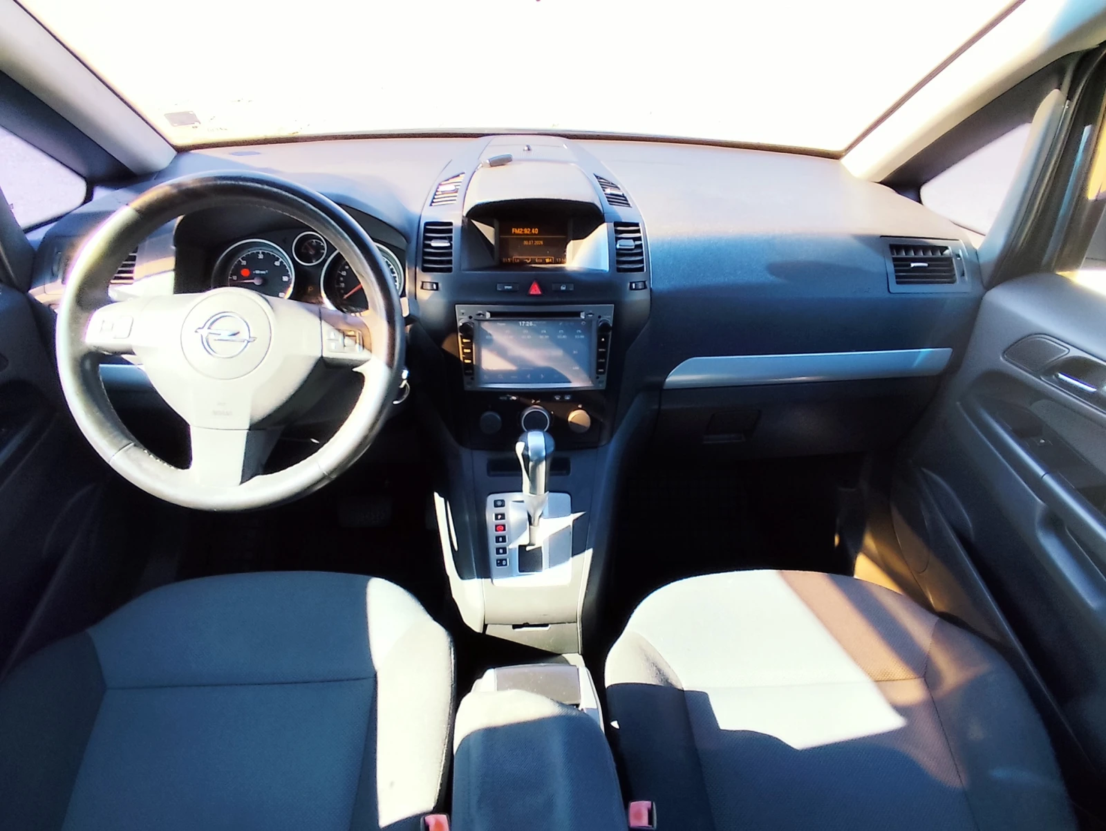 Opel Zafira, снимка 3 - Автомобили и джипове - 55527349
