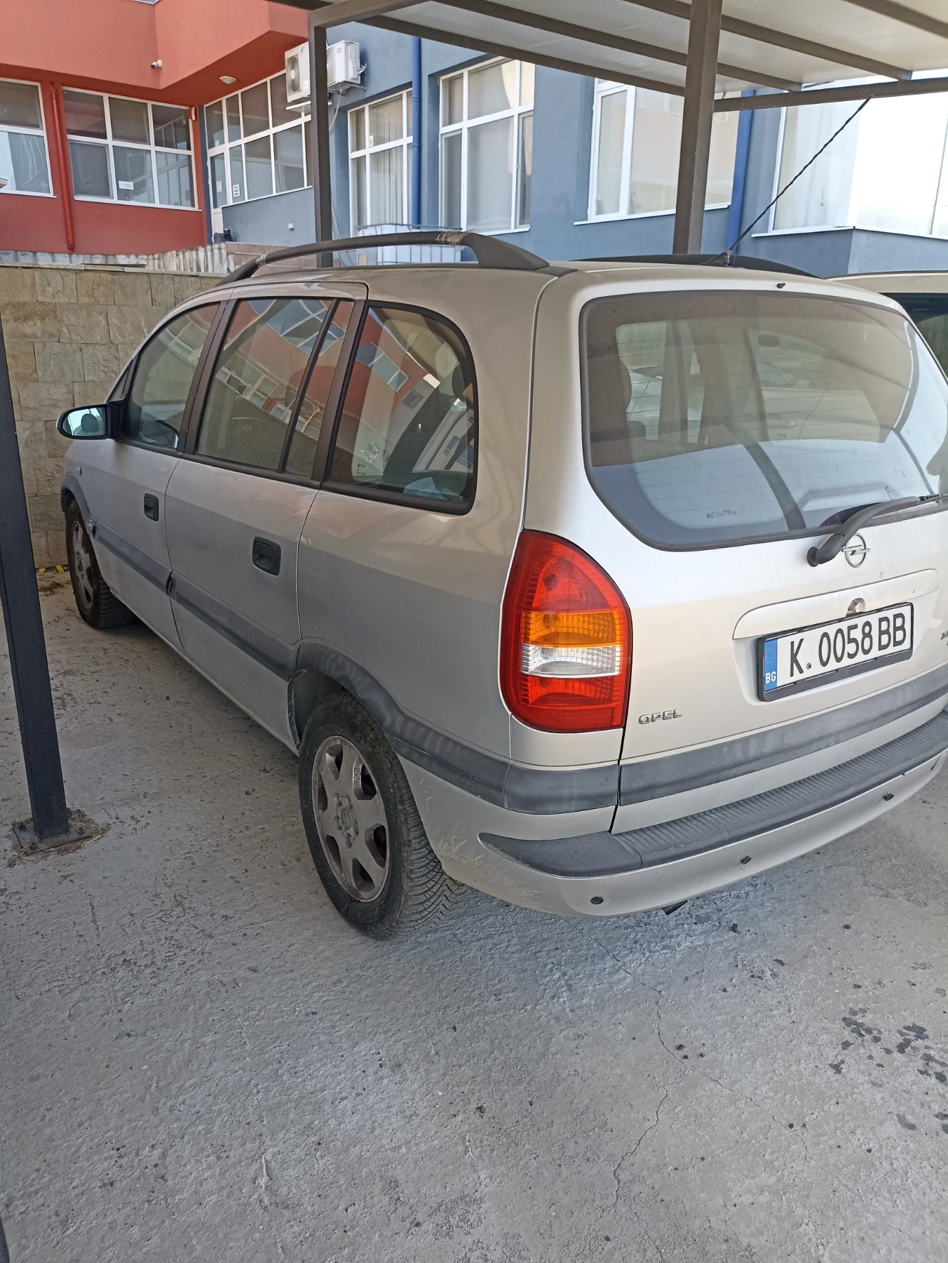 Opel Zafira 2.0, снимка 6 - Автомобили и джипове - 55615049