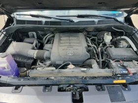 Toyota Tundra 5.7 V8 * SR5 PLUS CREW CAB STD BED * CARFAX * , снимка 12