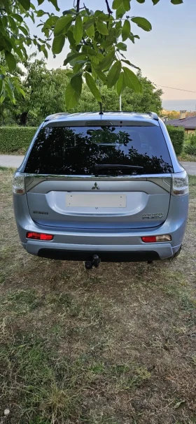 Mitsubishi Outlander 2.0 Full PHEV Plug-in Hybrid 4X4 F - 23850 лв. - 17523745 4