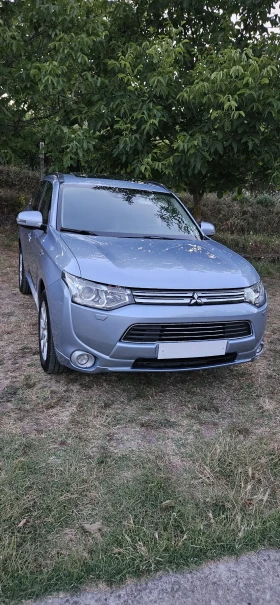 Mitsubishi Outlander 2.0 Full PHEV Plug-in Hybrid 4X4 F - 23850 лв. - 17523745 2