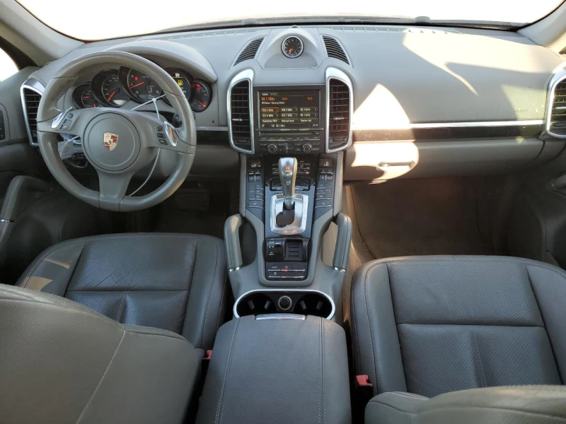 Porsche Cayenne, снимка 8 - Автомобили и джипове - 47325188