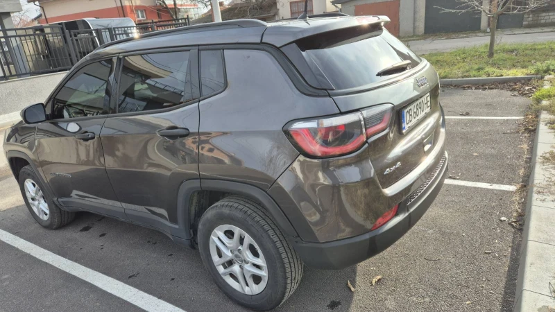 Jeep Compass Sport, снимка 4 - Автомобили и джипове - 48399761