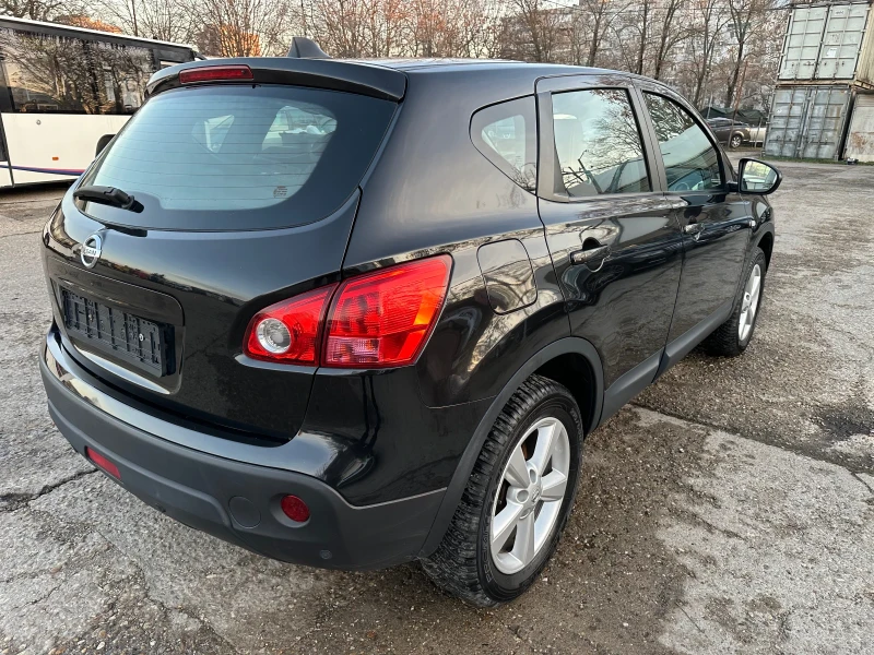 Nissan Qashqai 2.0i бензин /4х4 автомат, снимка 5 - Автомобили и джипове - 48575020