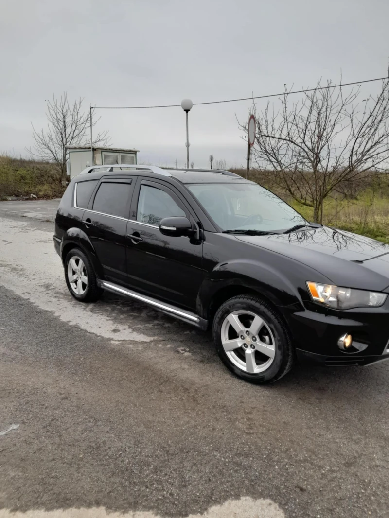 Mitsubishi Outlander, снимка 3 - Автомобили и джипове - 49500257