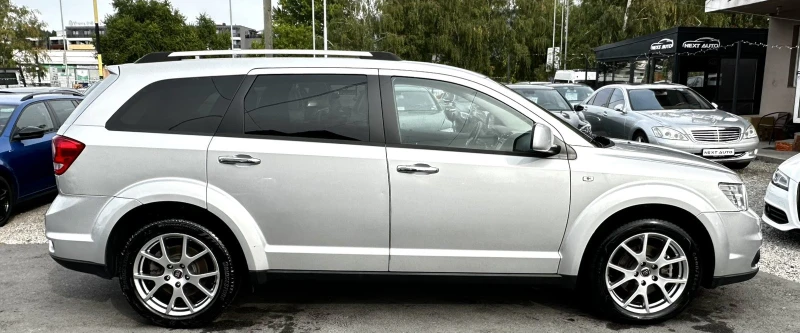 Fiat Freemont 2.0D 170HP 6+ 1 AWD CAM EURO5B, снимка 4 - Автомобили и джипове - 51644792