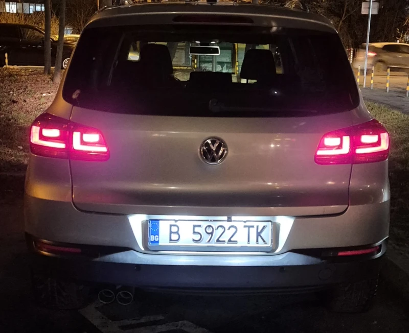 VW Tiguan 2.0 TDI, снимка 16 - Автомобили и джипове - 53238706
