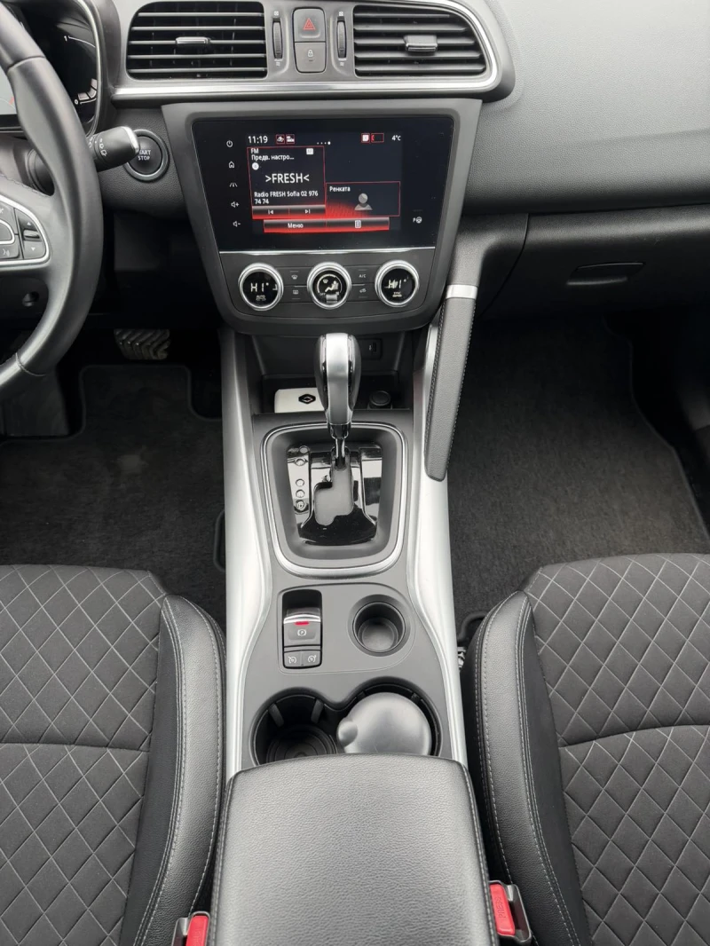 Renault Kadjar 1.3 Tce 140к.с., снимка 16 - Автомобили и джипове - 53497629