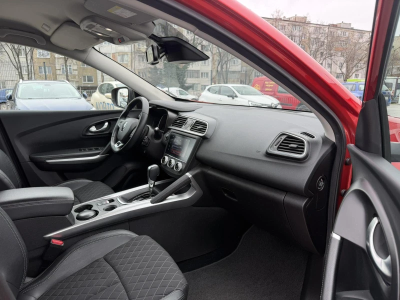 Renault Kadjar 1.3 Tce 140к.с., снимка 10 - Автомобили и джипове - 53497629