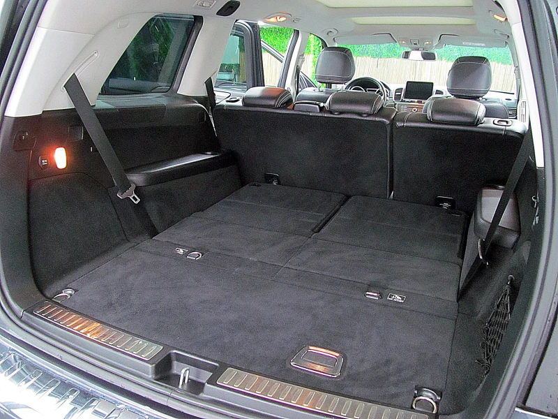 Mercedes-Benz GLS 500 AMG/PANORAMA/7-MESTA/KylessGO/360-K/PODGREV/LIZING, снимка 16 - Автомобили и джипове - 53521519