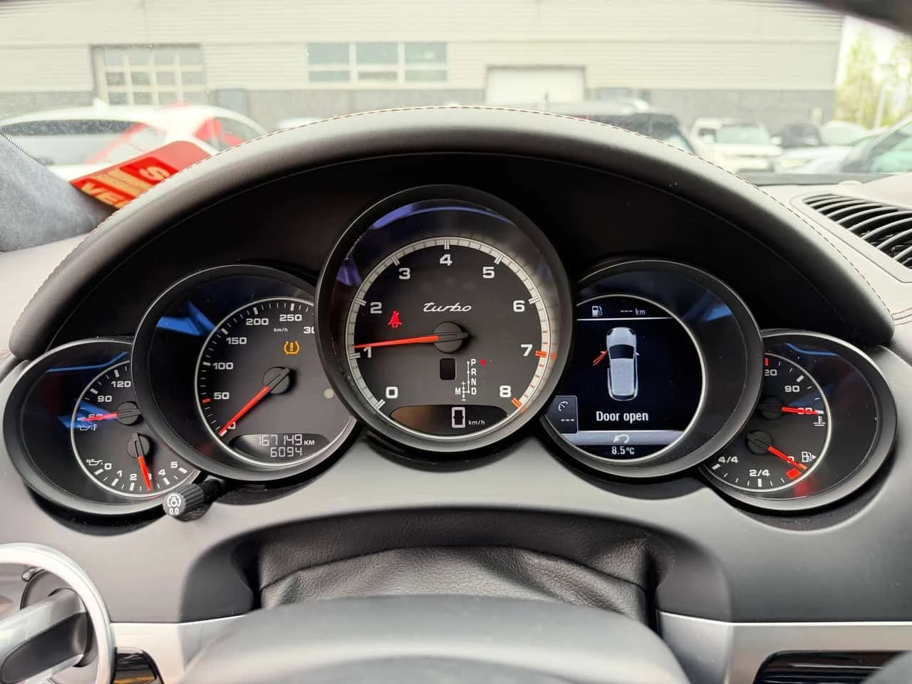 Porsche Cayenne * Turbo * ГЛАВНО ПРЕДСТАВИТЕЛСТВО* , снимка 9 - Автомобили и джипове - 54451475