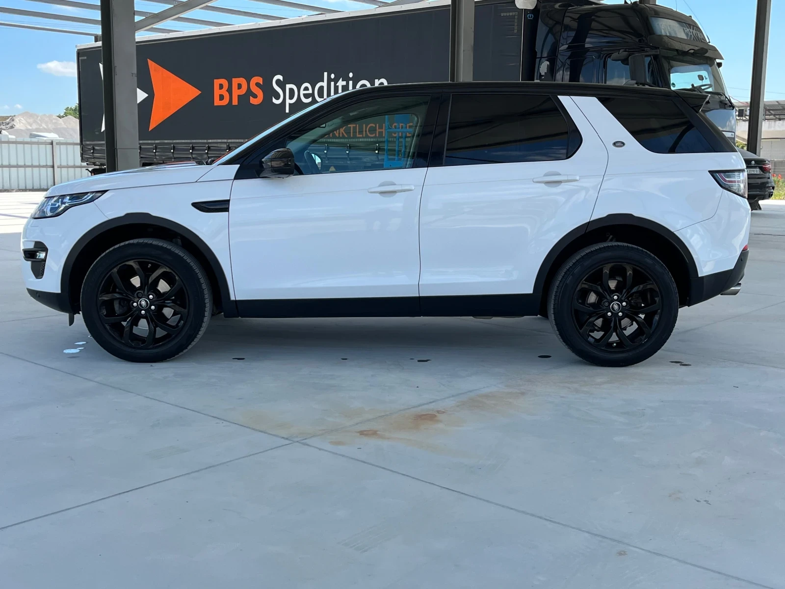 Land Rover Discovery Sport 2.0 TD4 150 к.с. 4x4 9G ZF Automatic, снимка 8 - Автомобили и джипове - 54621450