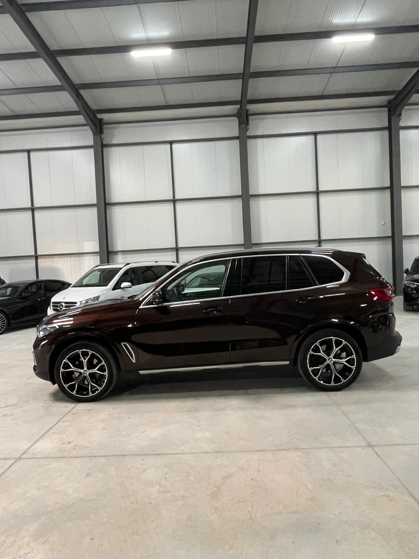 BMW X5 3.0D/individual/head-up/harman/kardon/Теглич/ОБСЛУ, снимка 8 - Автомобили и джипове - 54648874