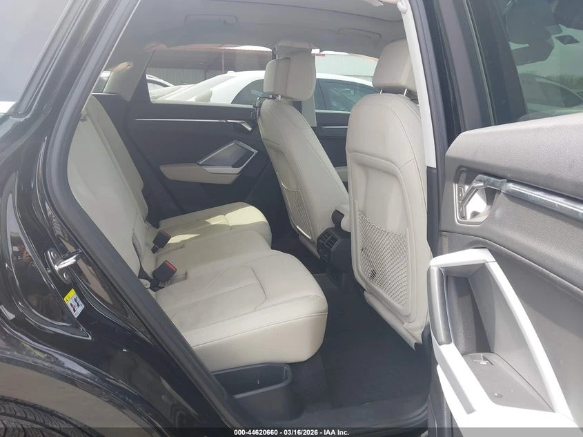 Audi Q3 45 TFSI S LINE QUATTRO TIPTRONIC, снимка 11 - Автомобили и джипове - 55023261