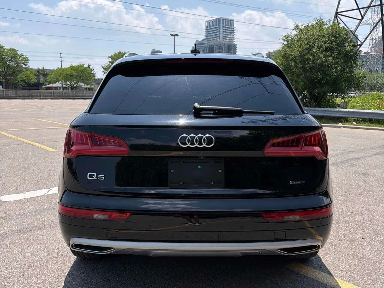Audi Q5 * Progressiv * CARFAX * БЕЗ ПЪРВОНАЧАЛНА ВНОСКА, снимка 4 - Автомобили и джипове - 55112319
