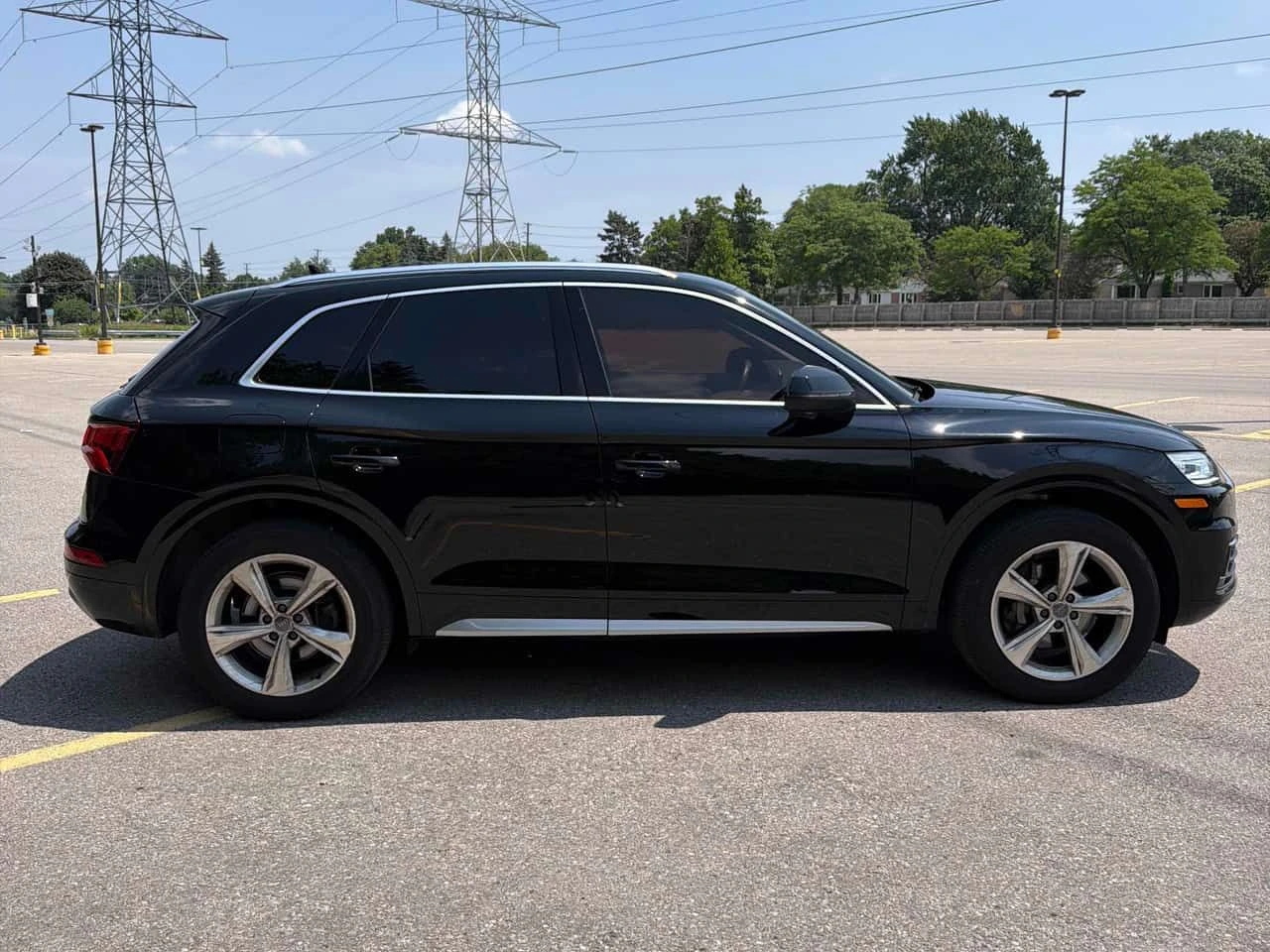 Audi Q5 * Progressiv * CARFAX * БЕЗ ПЪРВОНАЧАЛНА ВНОСКА, снимка 3 - Автомобили и джипове - 55112319