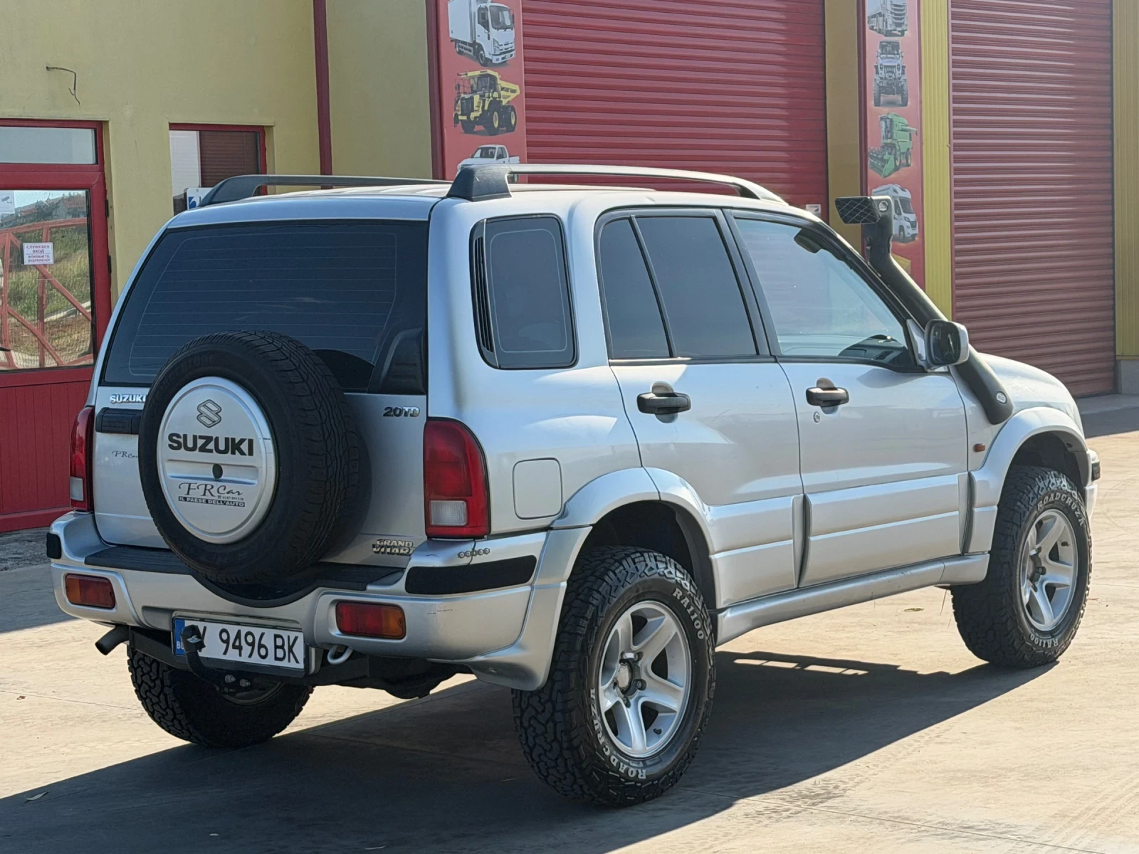 Suzuki Grand vitara 2.0HDI/8V/TOP, снимка 8 - Автомобили и джипове - 55536064