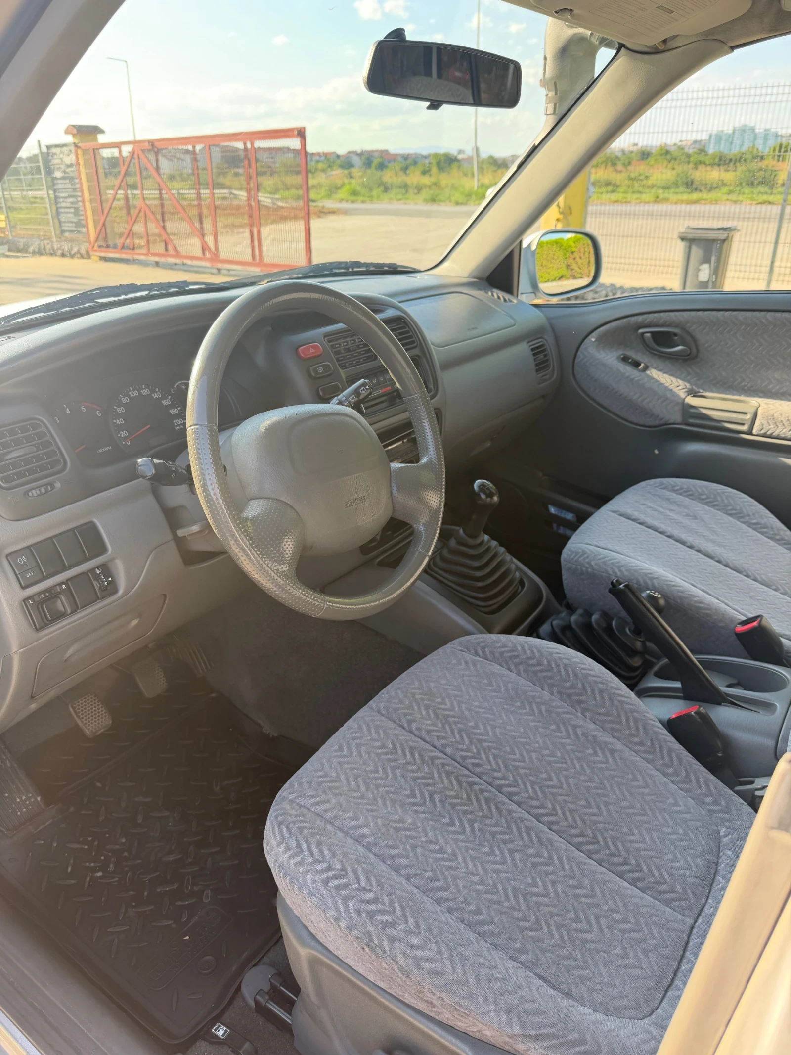 Suzuki Grand vitara 2.0HDI/8V/TOP, снимка 10 - Автомобили и джипове - 55536064